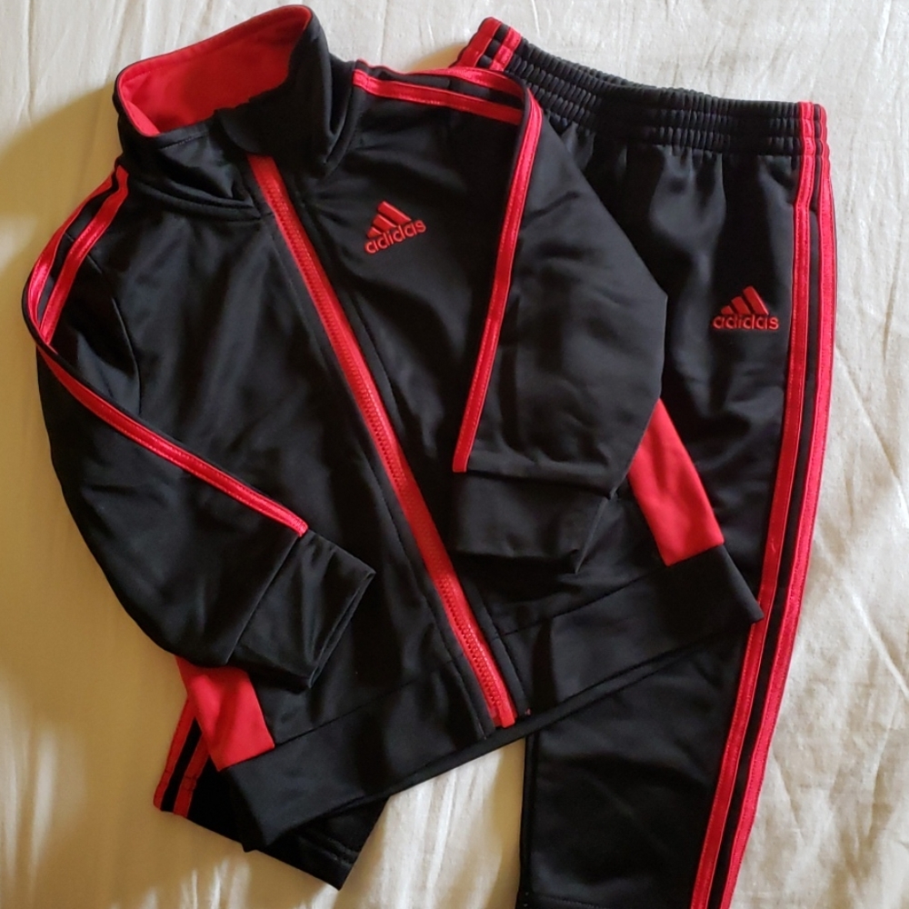 🔥NWOT🔥Baby ADIDAS Track Suit